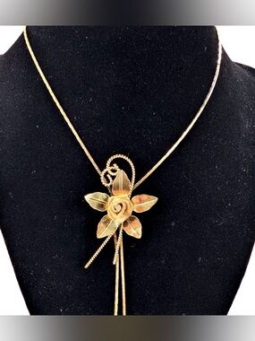 Vintage Adjustable Gold-Tone Mesh Flower Slider Lariat Necklace